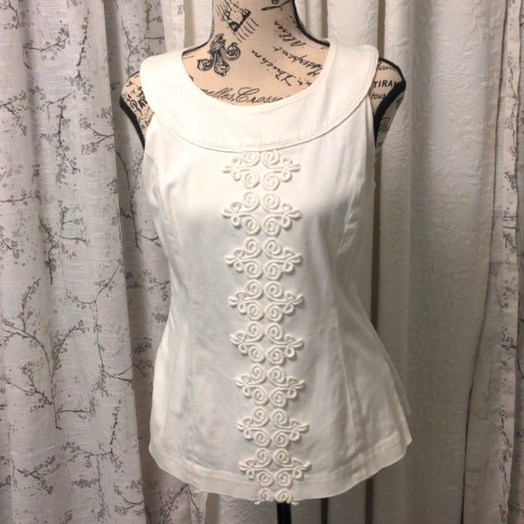 Lilly Pulitzer Tops - Lilly Pulitzer White Embroidered Sleeveless Shell